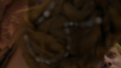 extant_GameOfThrones_4x02-TheLionAndTheRose_5479