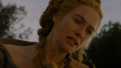 extant_GameOfThrones_4x02-TheLionAndTheRose_5493