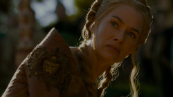 extant_GameOfThrones_4x02-TheLionAndTheRose_5523