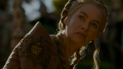 extant_GameOfThrones_4x02-TheLionAndTheRose_5524