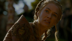 extant_GameOfThrones_4x02-TheLionAndTheRose_5526