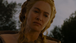 extant_GameOfThrones_4x02-TheLionAndTheRose_5573