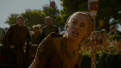 extant_GameOfThrones_4x02-TheLionAndTheRose_5591