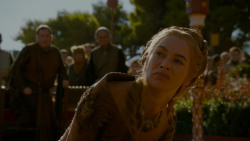 extant_GameOfThrones_4x02-TheLionAndTheRose_5593