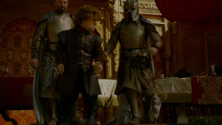 extant_GameOfThrones_4x02-TheLionAndTheRose_5602