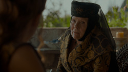 extant_GameOfThrones_4x03-BreakerOfChains_0658