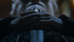 extant_GameOfThrones_4x03-BreakerOfChains_0672