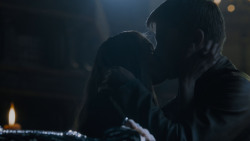 extant_GameOfThrones_4x03-BreakerOfChains_1363