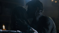 extant_GameOfThrones_4x03-BreakerOfChains_1366