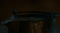 extant_GameOfThrones_4x03-BreakerOfChains_1758