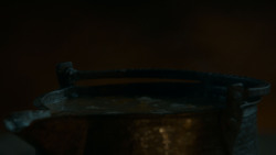 extant_GameOfThrones_4x03-BreakerOfChains_1796