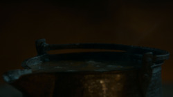 extant_GameOfThrones_4x03-BreakerOfChains_1799