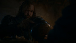 extant_GameOfThrones_4x03-BreakerOfChains_1815
