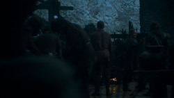 extant_GameOfThrones_4x03-BreakerOfChains_2213