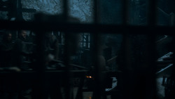 extant_GameOfThrones_4x03-BreakerOfChains_2217