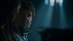 extant_GameOfThrones_4x03-BreakerOfChains_2423