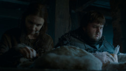 extant_GameOfThrones_4x03-BreakerOfChains_2433