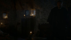 extant_GameOfThrones_4x03-BreakerOfChains_2827