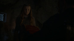 extant_GameOfThrones_4x03-BreakerOfChains_2868