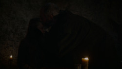 extant_GameOfThrones_4x03-BreakerOfChains_2984