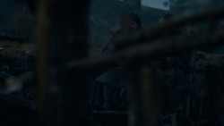 extant_GameOfThrones_4x03-BreakerOfChains_3055