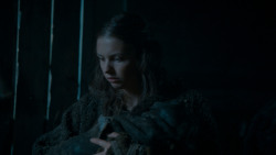 extant_GameOfThrones_4x03-BreakerOfChains_3216