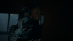 extant_GameOfThrones_4x03-BreakerOfChains_3246