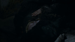 extant_GameOfThrones_4x03-BreakerOfChains_3271