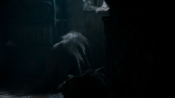 extant_GameOfThrones_4x03-BreakerOfChains_3291
