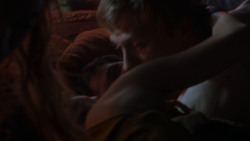 extant_GameOfThrones_4x03-BreakerOfChains_3350