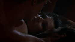 extant_GameOfThrones_4x03-BreakerOfChains_3364