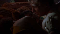 extant_GameOfThrones_4x03-BreakerOfChains_3375
