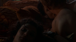 extant_GameOfThrones_4x03-BreakerOfChains_3388