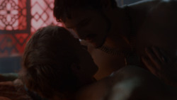 extant_GameOfThrones_4x03-BreakerOfChains_3391