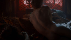 extant_GameOfThrones_4x03-BreakerOfChains_3399