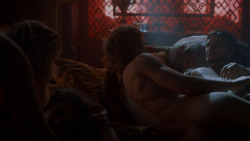 extant_GameOfThrones_4x03-BreakerOfChains_3408