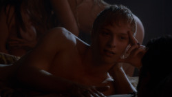 extant_GameOfThrones_4x03-BreakerOfChains_3410
