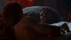 extant_GameOfThrones_4x03-BreakerOfChains_3411