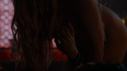 extant_GameOfThrones_4x03-BreakerOfChains_3423