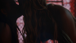 extant_GameOfThrones_4x03-BreakerOfChains_3427