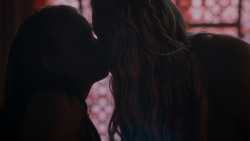 extant_GameOfThrones_4x03-BreakerOfChains_3429