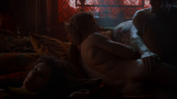 extant_GameOfThrones_4x03-BreakerOfChains_3432