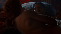 extant_GameOfThrones_4x03-BreakerOfChains_3442