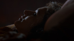 extant_GameOfThrones_4x03-BreakerOfChains_3443