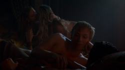 extant_GameOfThrones_4x03-BreakerOfChains_3451