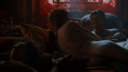 extant_GameOfThrones_4x03-BreakerOfChains_3462