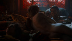 extant_GameOfThrones_4x03-BreakerOfChains_3463