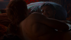 extant_GameOfThrones_4x03-BreakerOfChains_3482