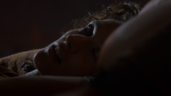extant_GameOfThrones_4x03-BreakerOfChains_3492