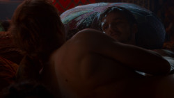 extant_GameOfThrones_4x03-BreakerOfChains_3496
